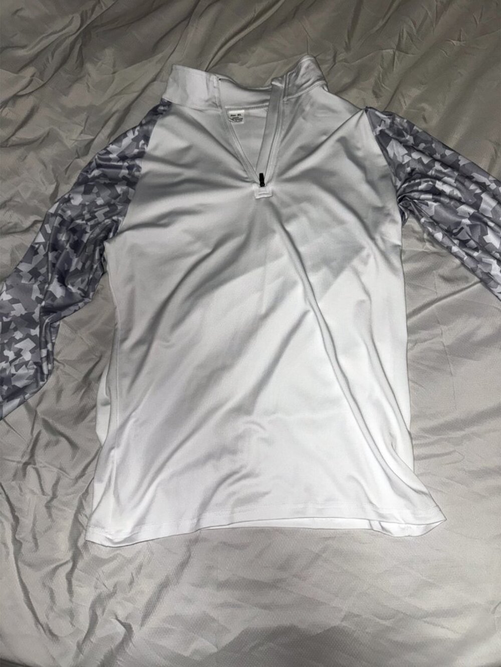 Mens XL 1/4 Zip Pullover Long Sleeve White Gray Camo Sleeve Athletic Golf Top